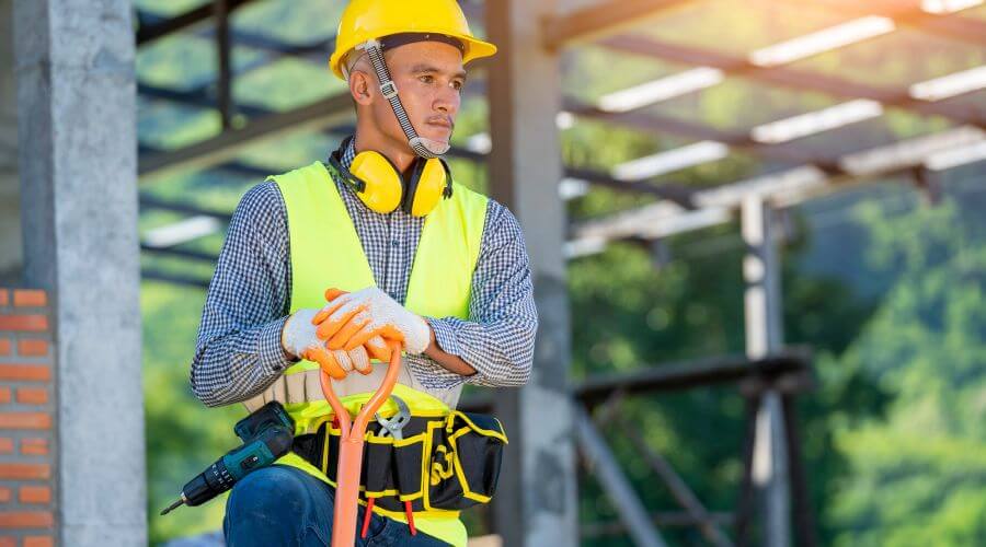 Professional gutter cleaning in Alamo, GA